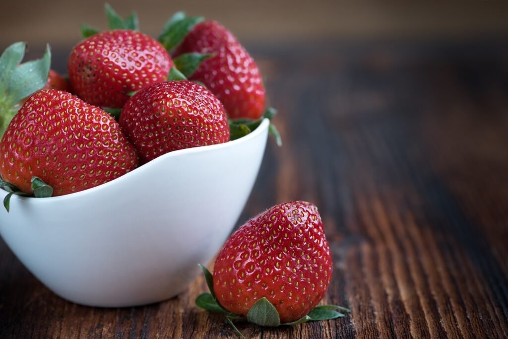 strawberry, fruit, bowl, food, berry, red fruit, natural product, organic, natural, juicy, ripe, sweet, tasty, closeup, strawberry, strawberry, strawberry, strawberry, strawberry, fruit, food